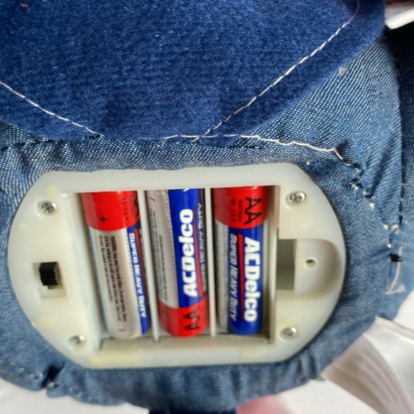 Cuddle Barn Farmer Oink animated plush NWT - Picture 4 of 6